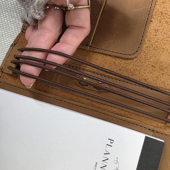 Planner Perfect Leather Traveler’s Notebook – Classic Brown - Picture 6 of 13